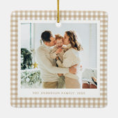 Beige Gingham Family Photo Keramikornament (Rückseite)