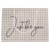 Beige Gingham Print Große Geschenktüte (Vorderseite)