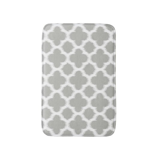 Beige graues weißes Retro-Ikat-Quatrefolienmuster Badematte (Vorderseite Vertikal)