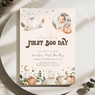 Beige Halloween Erster Boo-Tag 1. Geburtstag Einladung