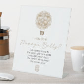 Beige Heißluftballon wie groß ist Mama's Bauch Sockelschild (In Situ)