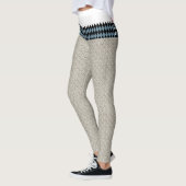 Beige Hintergrundfarbe mit kleinen Quadraten Leggings (Links)