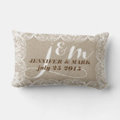 Beige Imitate Linen & White Lace Wedlow Pillow 2 Lendenkissen (Rückseite)