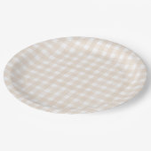Beige Klassisches Gingham Pappteller (Schrägansicht)