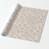 Beige Leopardendrucke. Geschenkpapier (Ungerollt)