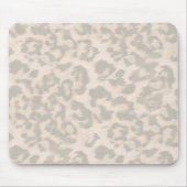 Beige Leopardendrucke. Mousepad (Vorne)