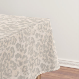 Beige Leopardendrucke. Tischdecke