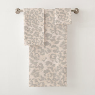 Beige Leopardrucke. Badhandtuch Set