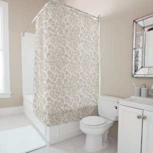 Beige Leopardrucke. Duschvorhang