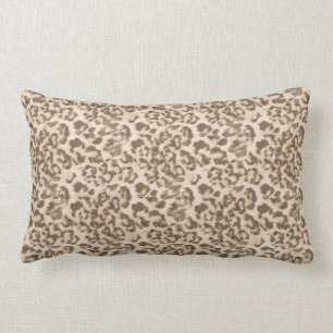 Beige Leopardrucke. Lendenkissen