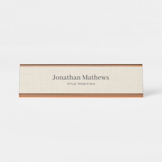 Beige Linen Creme Texture Einfache Elegante Monogr Schreibtischnamensplakette (Vorderseite )