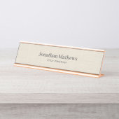 Beige Linen Creme Texture Einfache Elegante Monogr Schreibtischnamensplakette (Vorderseite )