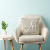 Beige Linen Gray White Monogram Wedding Keepake Kissen (Stuhl )