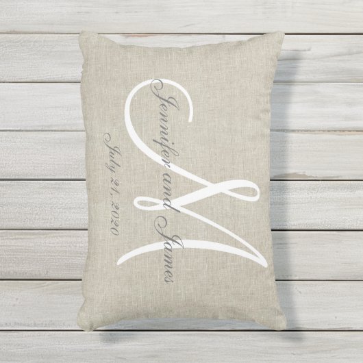 Beige Linen Gray White Monogram Wedding Keepake Kissen Für Draußen (Vorderseite(Vertikal))