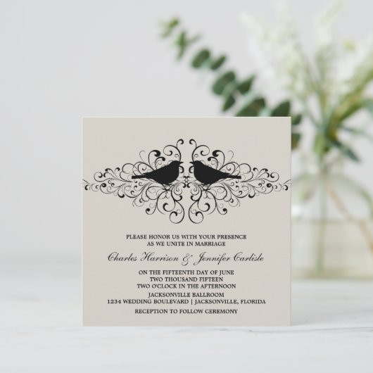 Beige Love Bird Wirbel Hochzeit Einladung (Stehend Vorderseite)