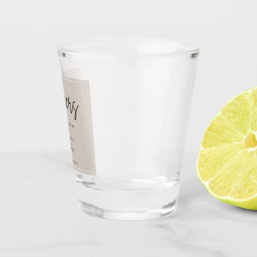 Beige Minimal Wedding Shot Glass Schnapsglas (Rechts)