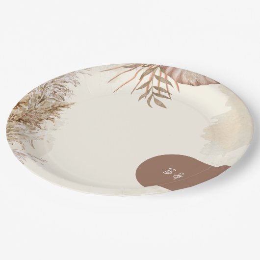Beige Minimalistisch Boho Wedding Theme Pappteller (Schrägansicht)