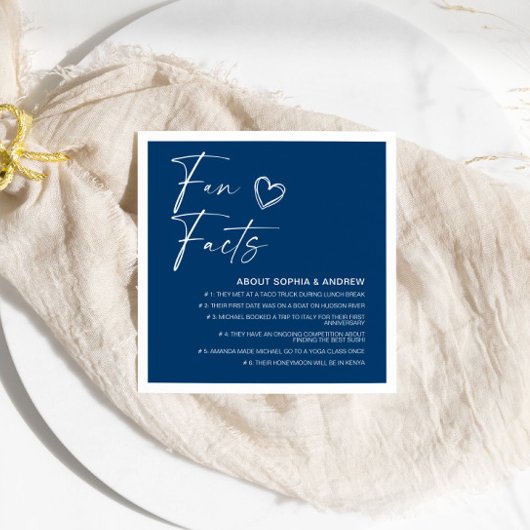 Beige Minimalistische Fun Facts Wedding Napkins Serviette