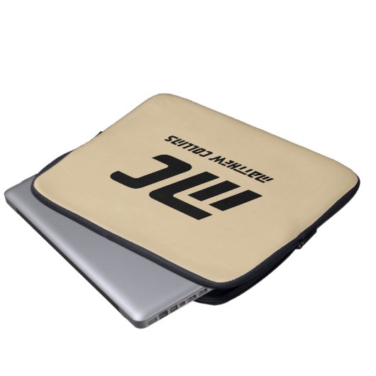 Beige Monogramm Minimalistischer Name Schwarzer Te Laptopschutzhülle (Vorne Knopf)