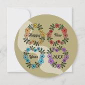 Beige Neujahrsessen Party mit Blumenkranz Einladung (Rückseite)