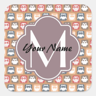 Beige Owls Personalisiert Monogramm und Name Quadratischer Aufkleber