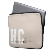 Beige Personalisiert-Minimal Modernes Monogramm Laptopschutzhülle (Vorderseite Links)