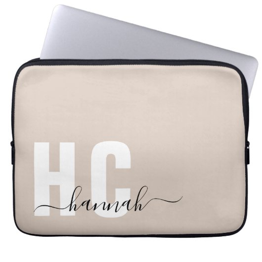 Beige Personalisiert-Minimal Modernes Monogramm Laptopschutzhülle (Vorderseite)