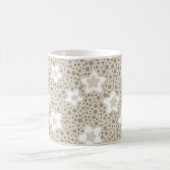 Beige Polka dot retro mit Sternen und Blume Kaffeetasse (Mittel)