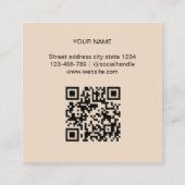 Beige-Schere-Script-Frisiersalon-Qr-Code Quadratische Visitenkarte (Rückseite)