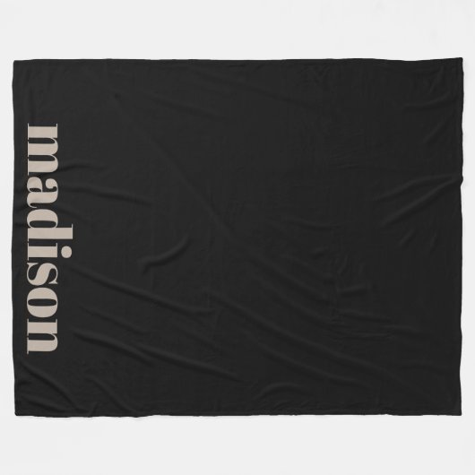 Beige Schwarze Moderne Monogramm Personalisierter  Fleecedecke (Vorderseite (Horizontal))