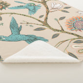 Beige seamless pattern with stylized flowers and b sherpadecke (3/4)