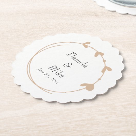 Beige Simple Heart Wreath Wedding Untersetzer (angewinkelt)