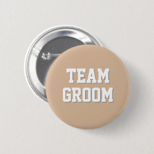 Beige sportliche Buchstaben Team Bräutigam Button
