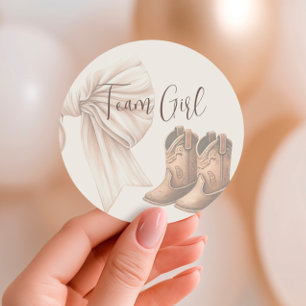 Beige Stiefel oder Bows Gender Reveal Team Girl Runder Aufkleber