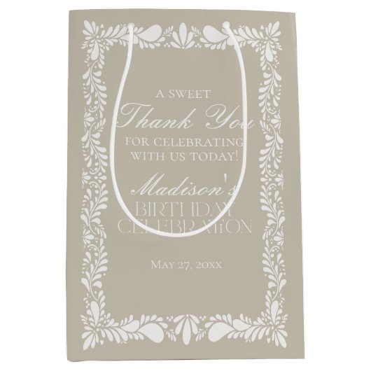 Beige Talavera Tile Mexikanische Fiesta Geburtstag Mittlere Geschenktüte (Vorderseite)