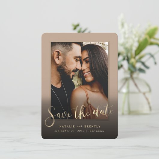 Beige Tan Gold Script & Marble Foto Overlay Save The Date (Stehend Vorderseite)