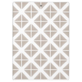 Beige Trendy Triangle Pattern Klemmbrett (Rückseite)
