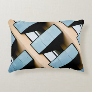 Beige und blaue geometrische Muster Dekokissen