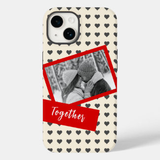 Beige und Red Heartfelt Geschenk Couple Romance Case-Mate iPhone 14 Hülle