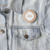Beige und Tan-Hahnentrittmuster-Monogramm und Name Button (Beispiel)