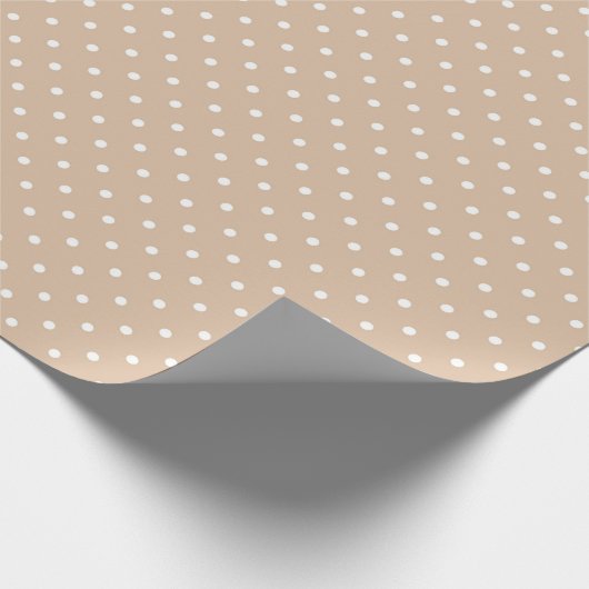 Beige und weiße Polka Dot Muster Geschenkpapier (Ecke)