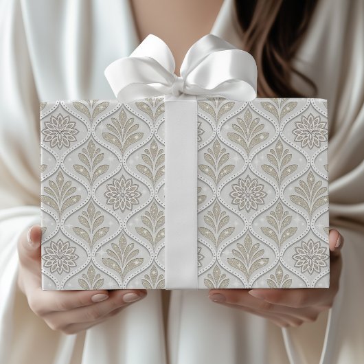 Beige-weißes glänzendes Vierblattmuster Geschenkpapier