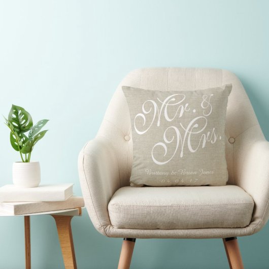 Beige White Linen Mr. and Mrs Wedding Pillow Kissen