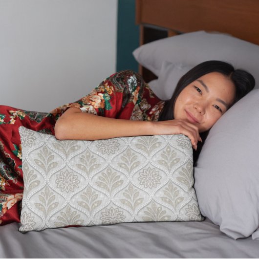 Beige & White Sparkling Quatrefoil Pattern Kissenbezug