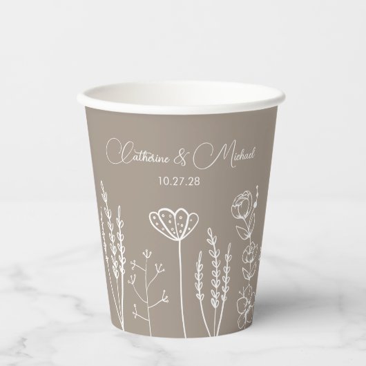 Beige Wildblume Bohemische Hochzeit Pappbecher (Vorderseite)