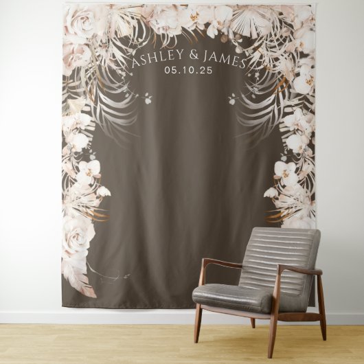 Beiger botanischer Blumengarten Hochzeitskulisse Wandteppich (Beispiel)