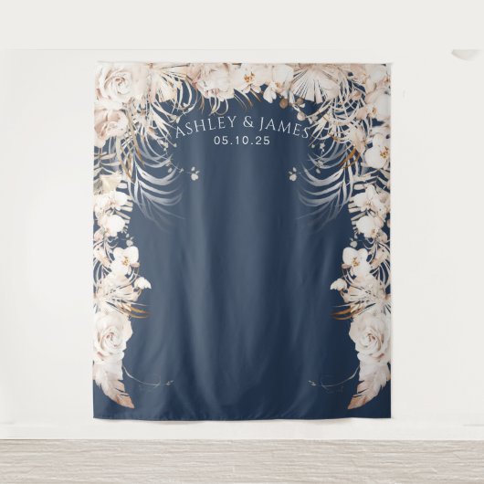 Beiger botanischer Blumengarten Hochzeitskulisse Wandteppich (Vorderseite)