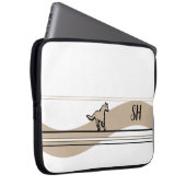 Beiges Design mit laufendem Pferd und Initialen Laptopschutzhülle (Vorne Rechts)