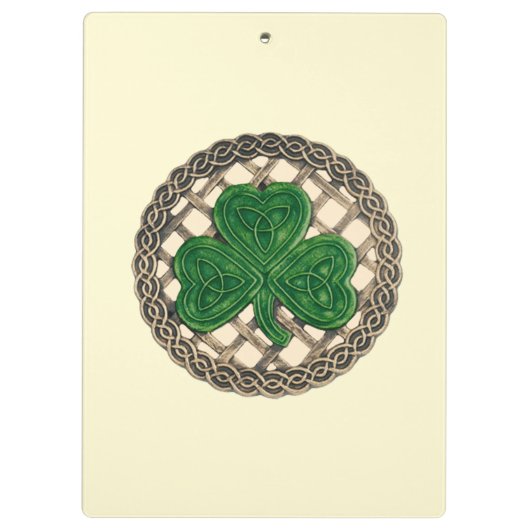 Beiges Kleeblatt auf keltischer Knochen Zwischenab Klemmbrett (Rückseite)