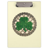 Beiges Kleeblatt auf keltischer Knochen Zwischenab Klemmbrett (Vorderseite)